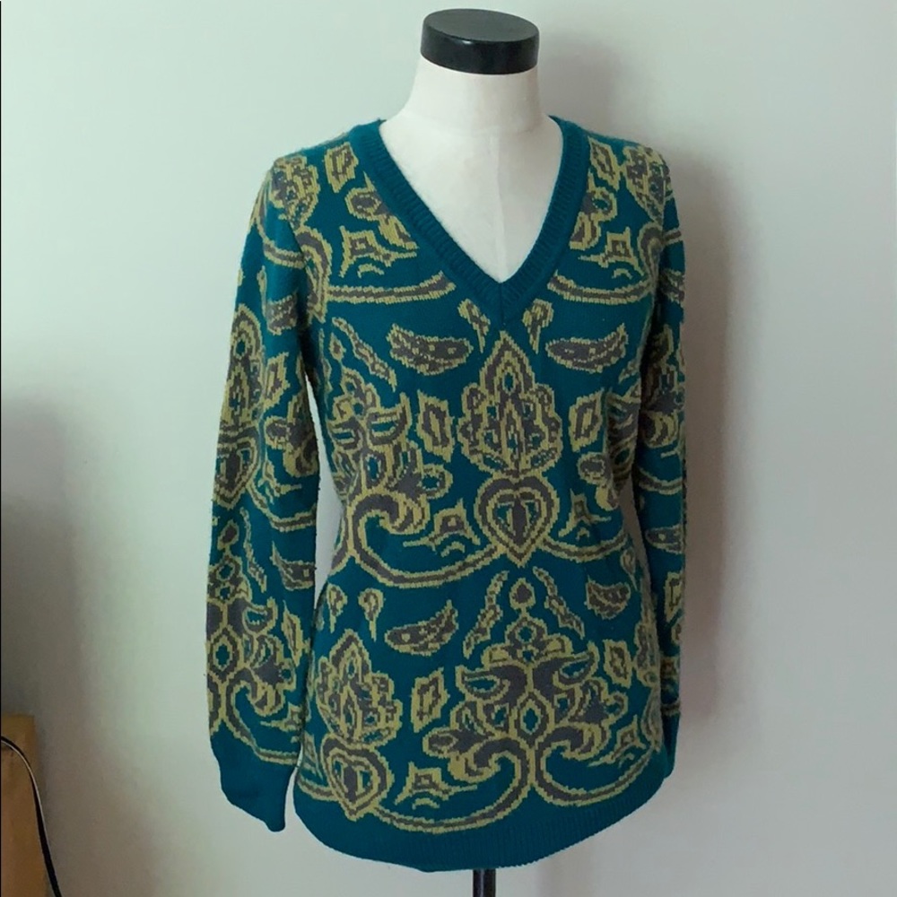 Chartreuse baroque top